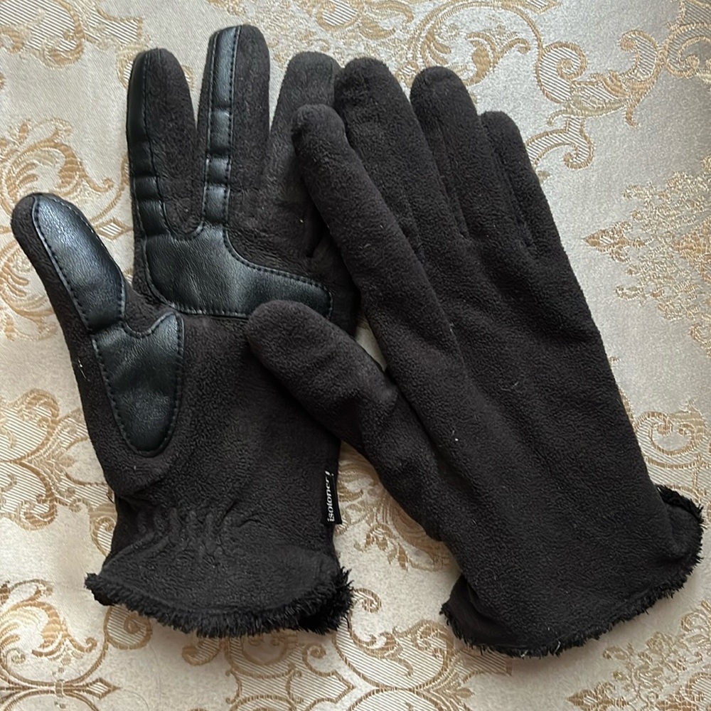 Black isotoner gloves